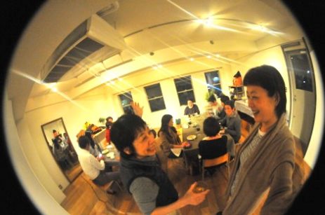 いつも写真を撮ってくれてる石黒美穂子さんと2ショット。笑ってるけど石黒美穂子さんの左手には重い重いカメラが！