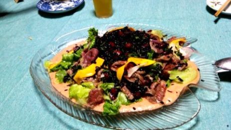 04_黒米と野菜と馬肉のサラダ、トマトポタージュソース 富士見会2017